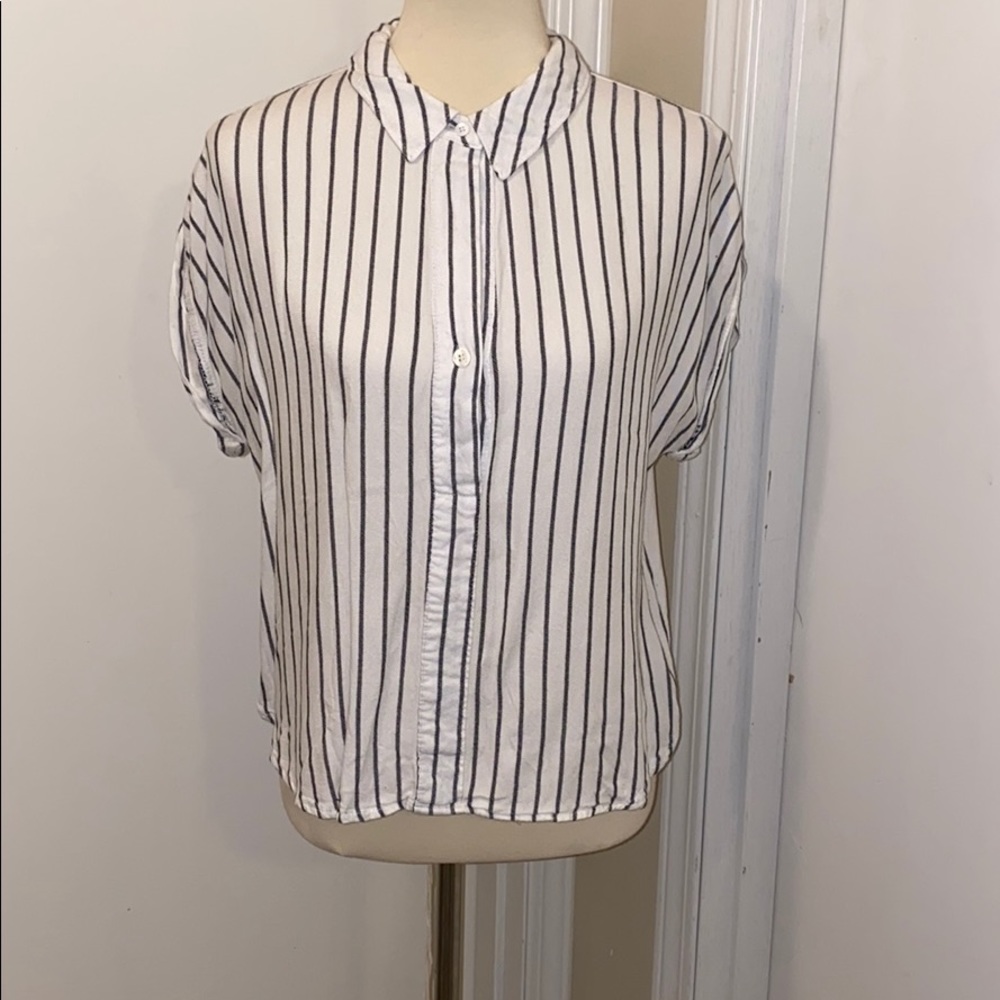 A New Day Black & White Button Up Collard Top